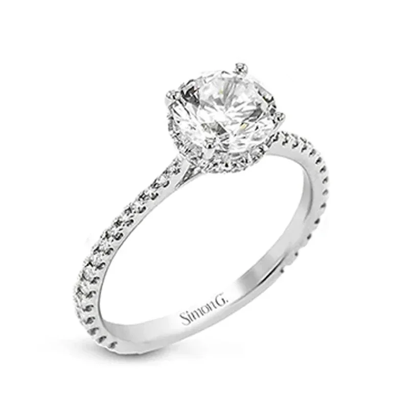 0.46 ctw Diamond Halo Engagement Ring