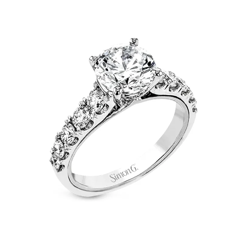 0.84 ctw Diamond Solitaire Engagement Ring