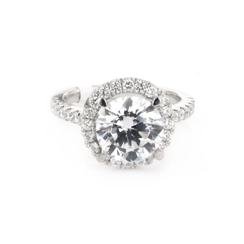 0.63 ctw Diamond Halo Engagement Ring