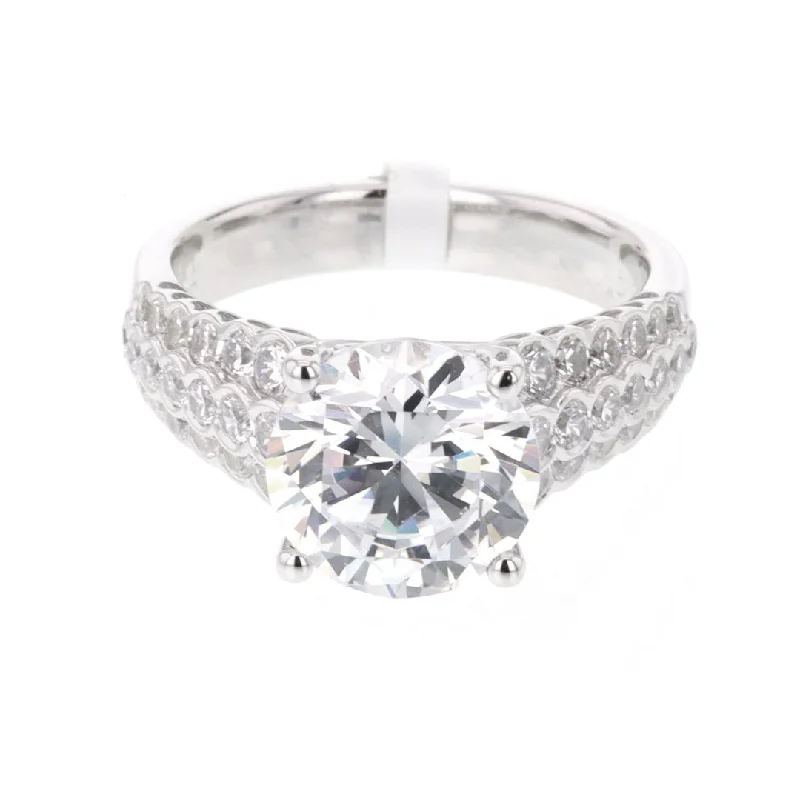 0.72 ctw Diamond Solitaire Engagement Ring