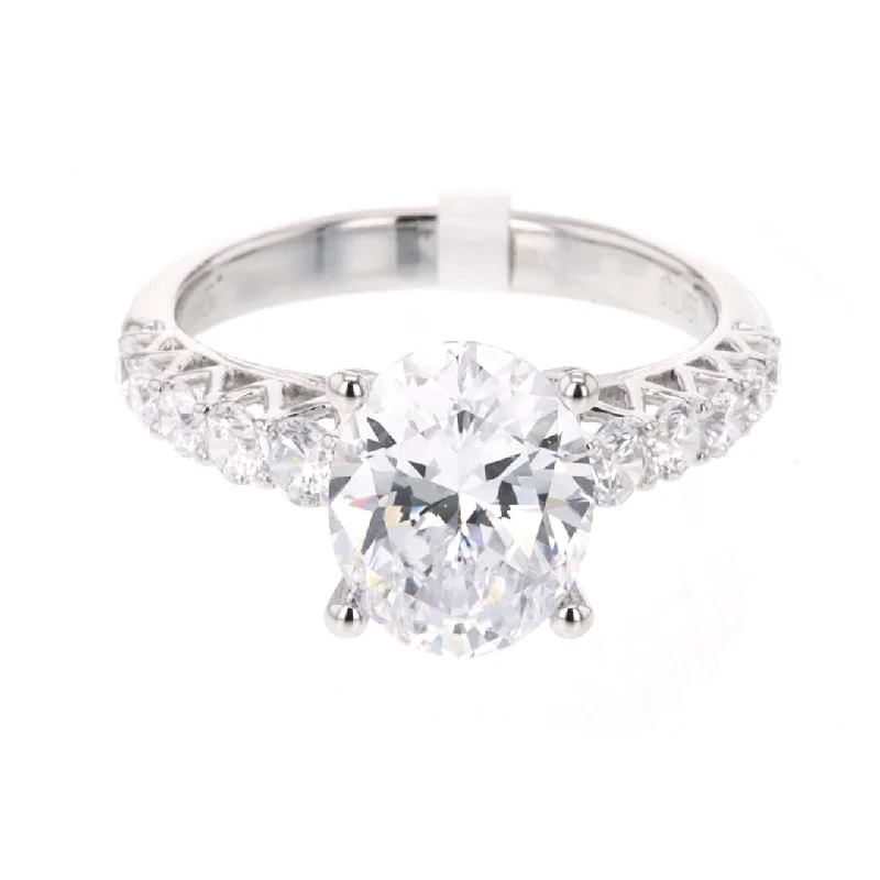 0.72 ctw Diamond Solitaire Engagement Ring