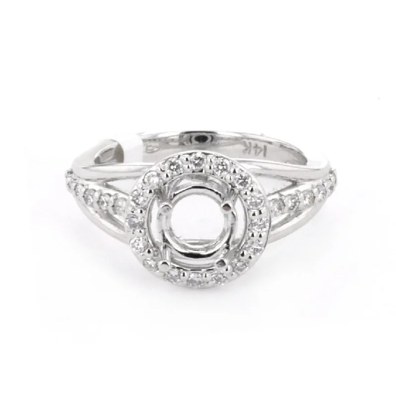 0.45 ctw Diamond Halo Engagement Ring